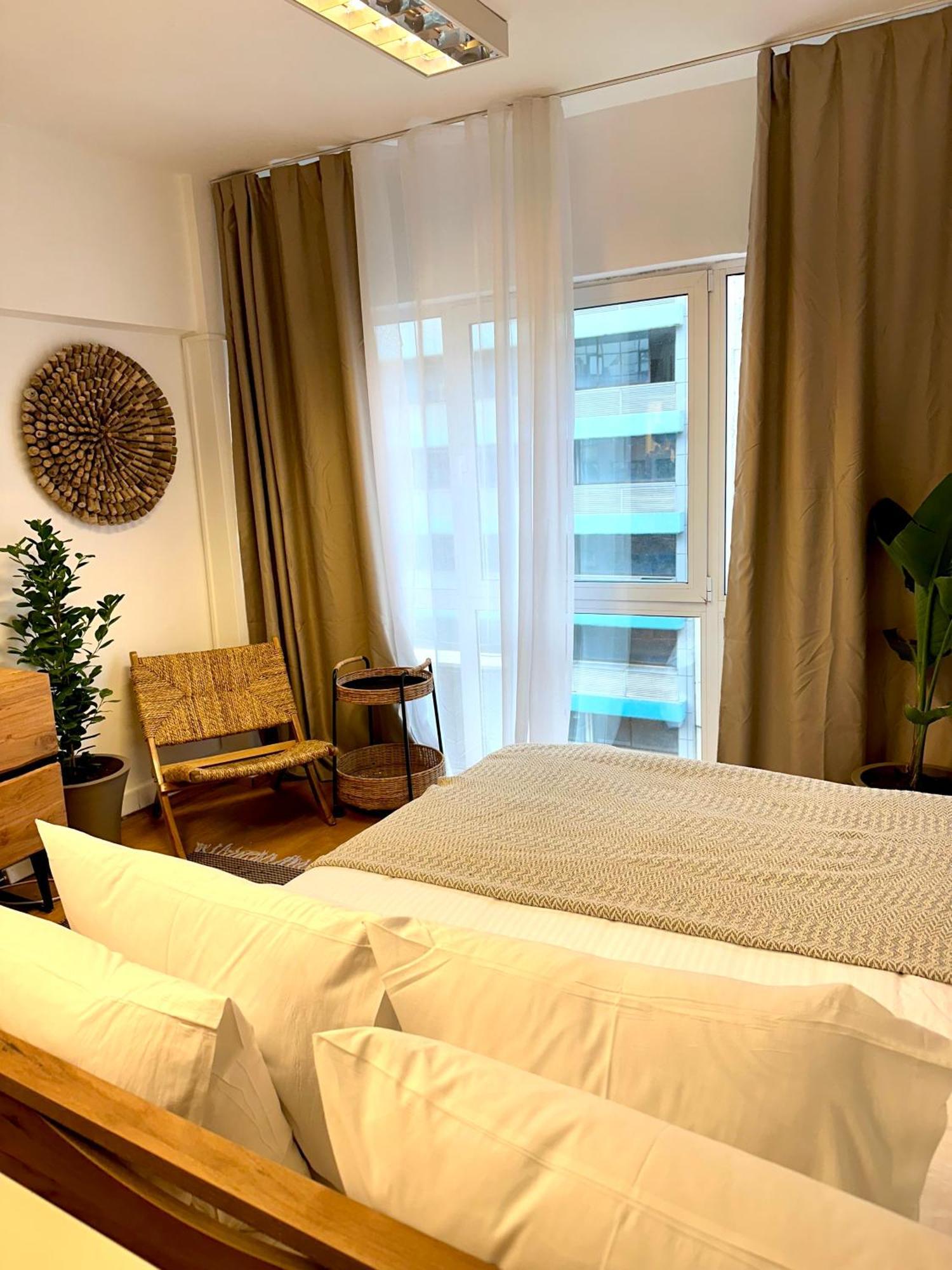 Ladadika View Apartment *